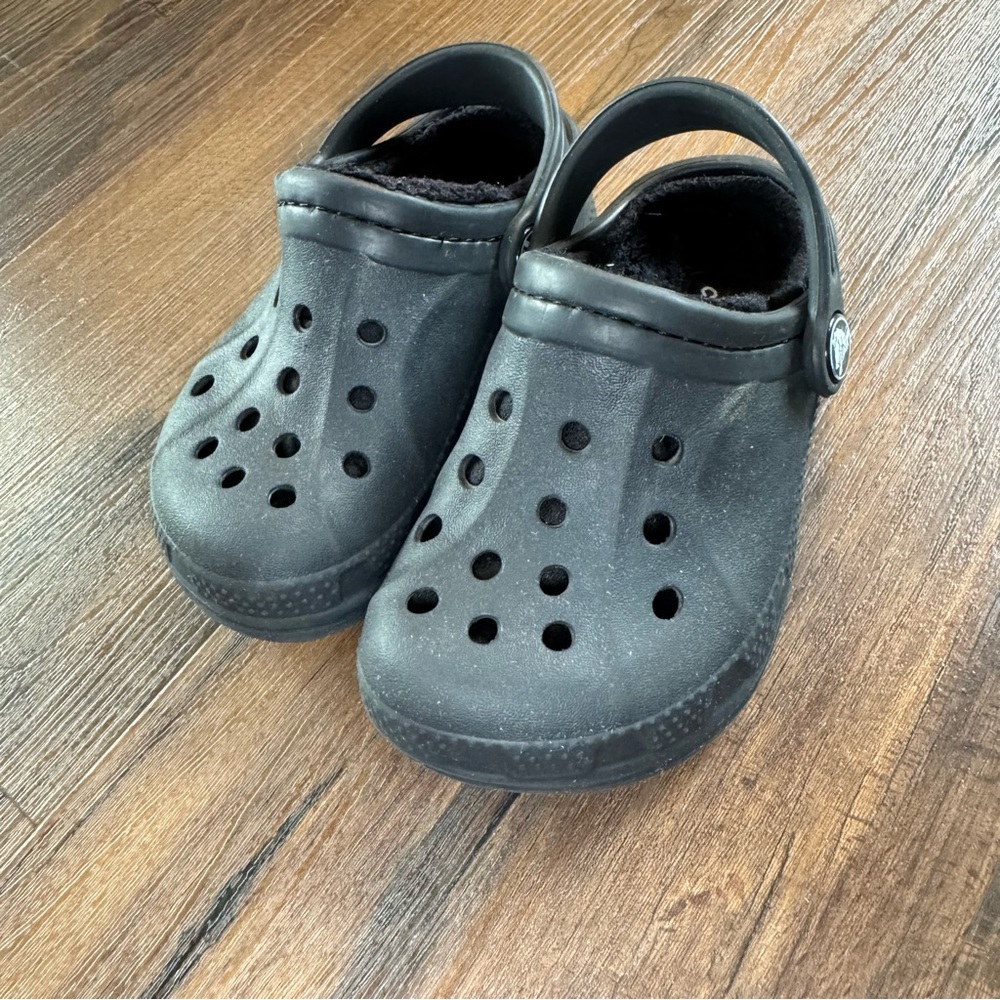 Crocs Fleece Lined Kids 8-9C Black